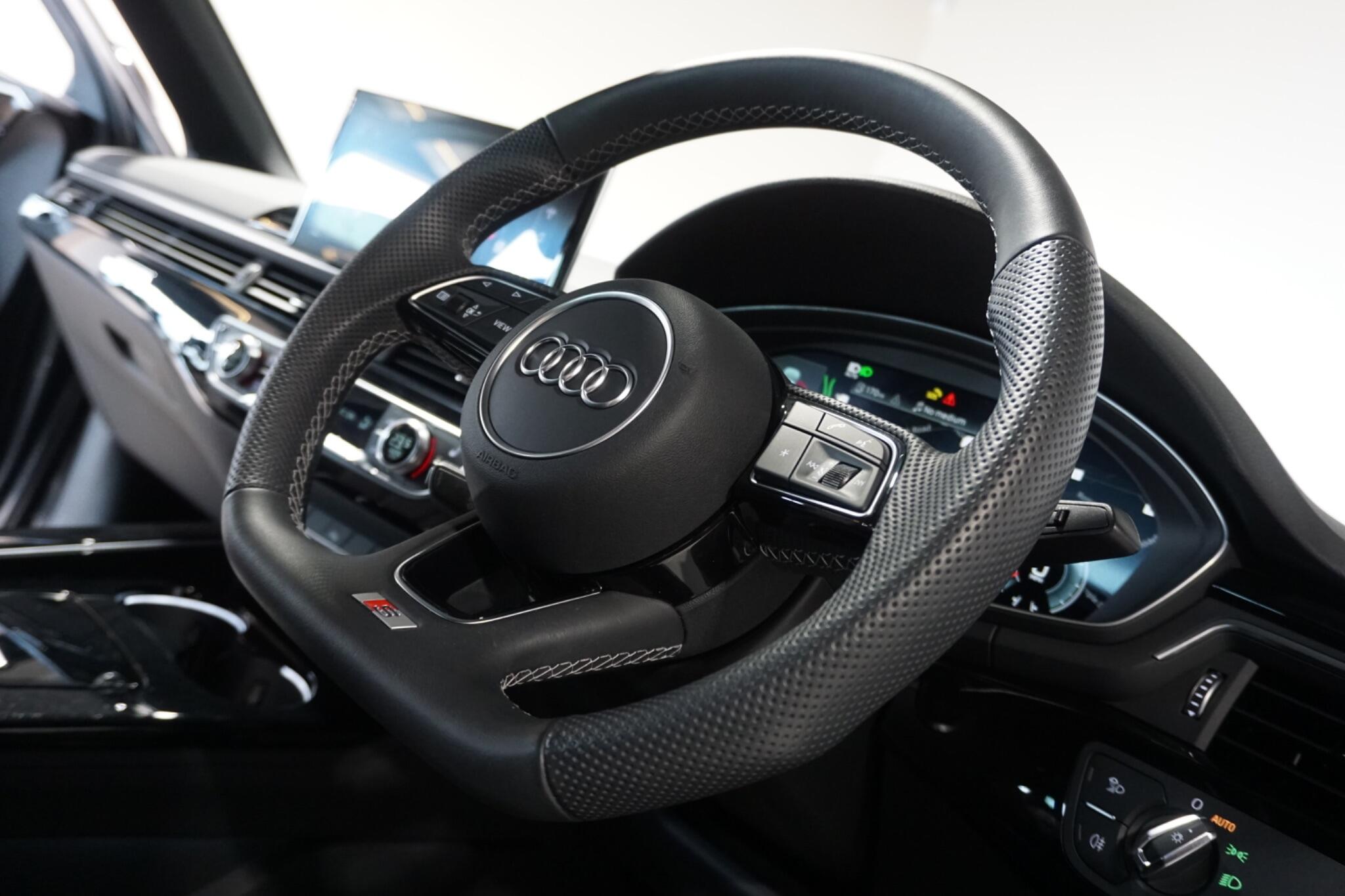 Audi A4 2.0 TDI 40 Black Edition Saloon 4dr Diesel S Tronic quattro Euro 6 (s/s) (204 ps)